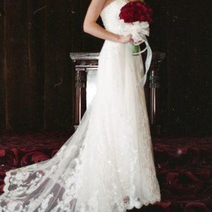 Landa wedding dress Size 6